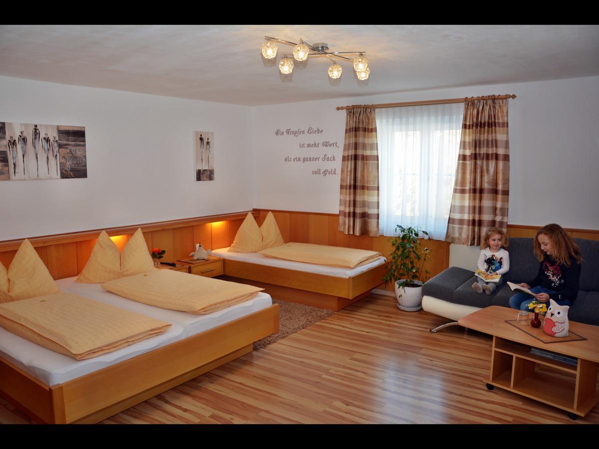 Апартаменти Haus Ingrid Занкт-Ґеорґен-об-Мурау Екстер'єр фото