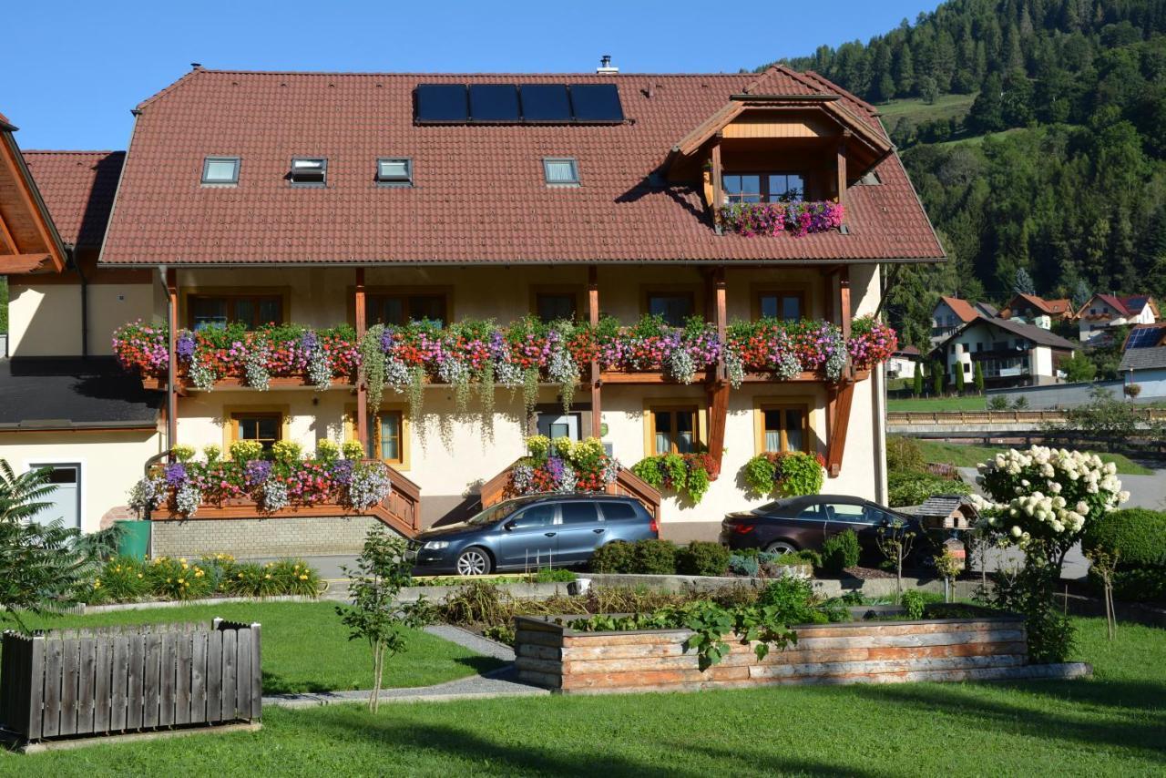 Апартаменти Haus Ingrid Занкт-Ґеорґен-об-Мурау Екстер'єр фото
